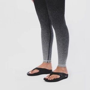 Women's OOFAS OOrignal Black Sandal - Size 39 (8)